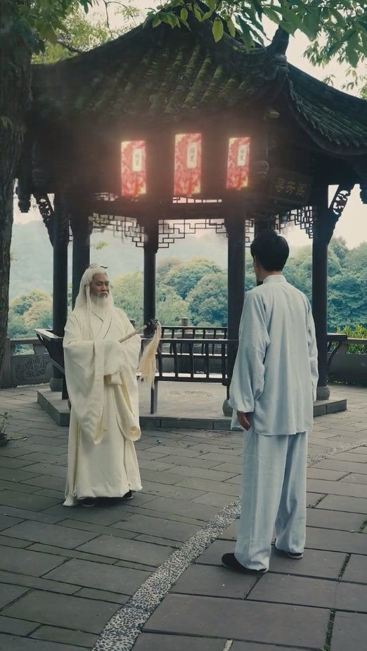 高手下山，退婚九个未婚妻 第01集